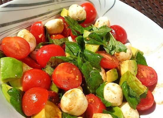 Easy Avocado Caprese Salad Recipe
